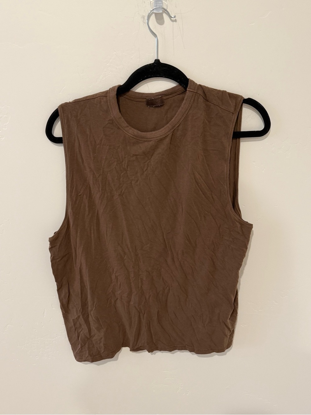 Skins Women's Sleeveless Crewneck Tank Top Muscle Tee Medium Athleisure Casual